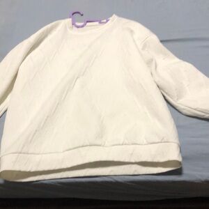 Men's white long-sleeved T-shirt